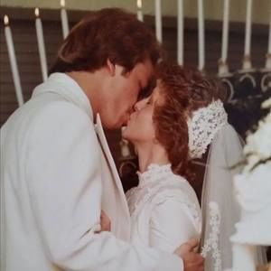 Meet your Posher, Alisa mark